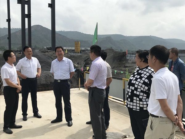 市人大常委會黨組副書記、副主任樊文浩一行調(diào)研泓源公司項目建設情況(圖2)
